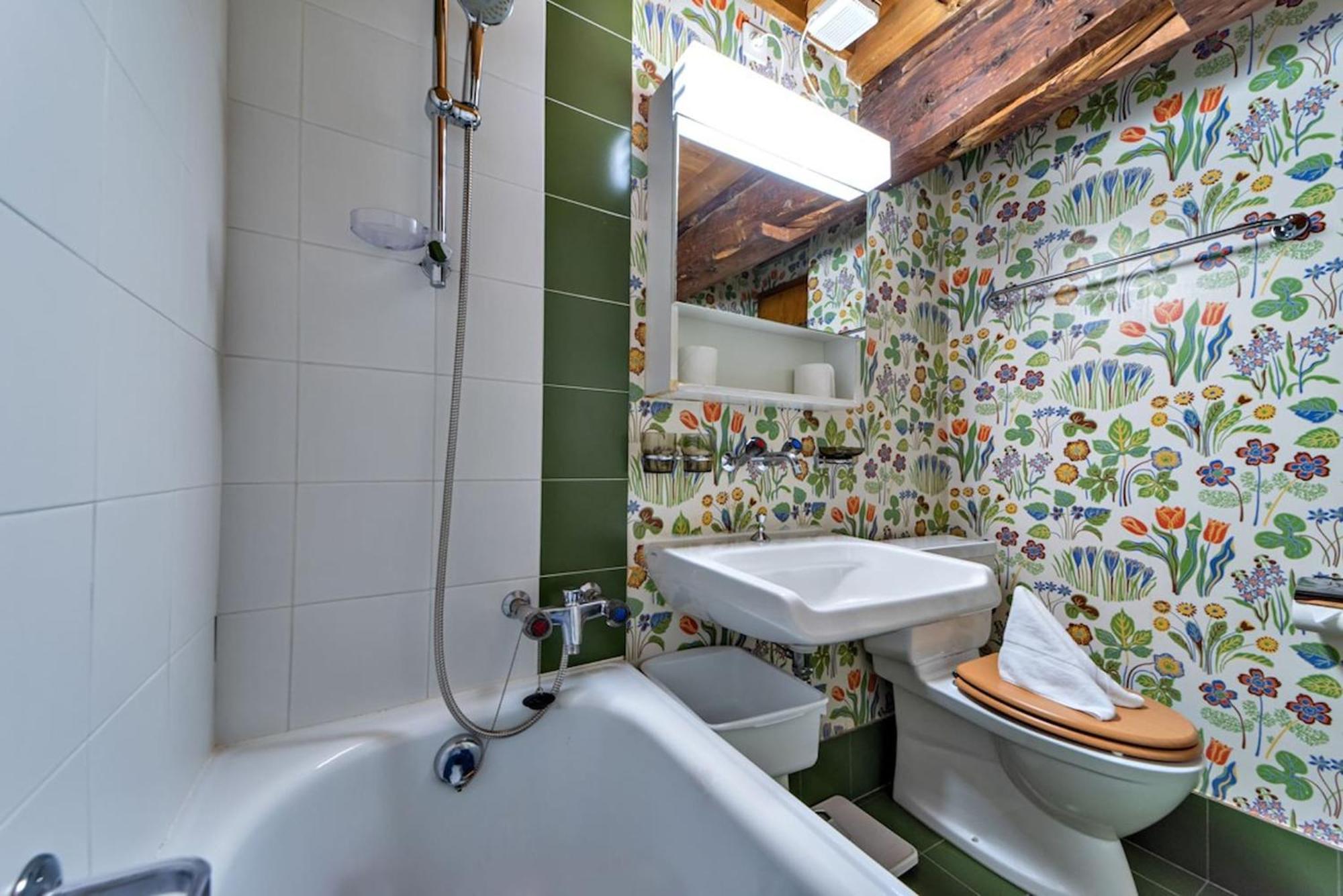 Chesa La Cuntainta - Sils Maria Apartment Bagian luar foto